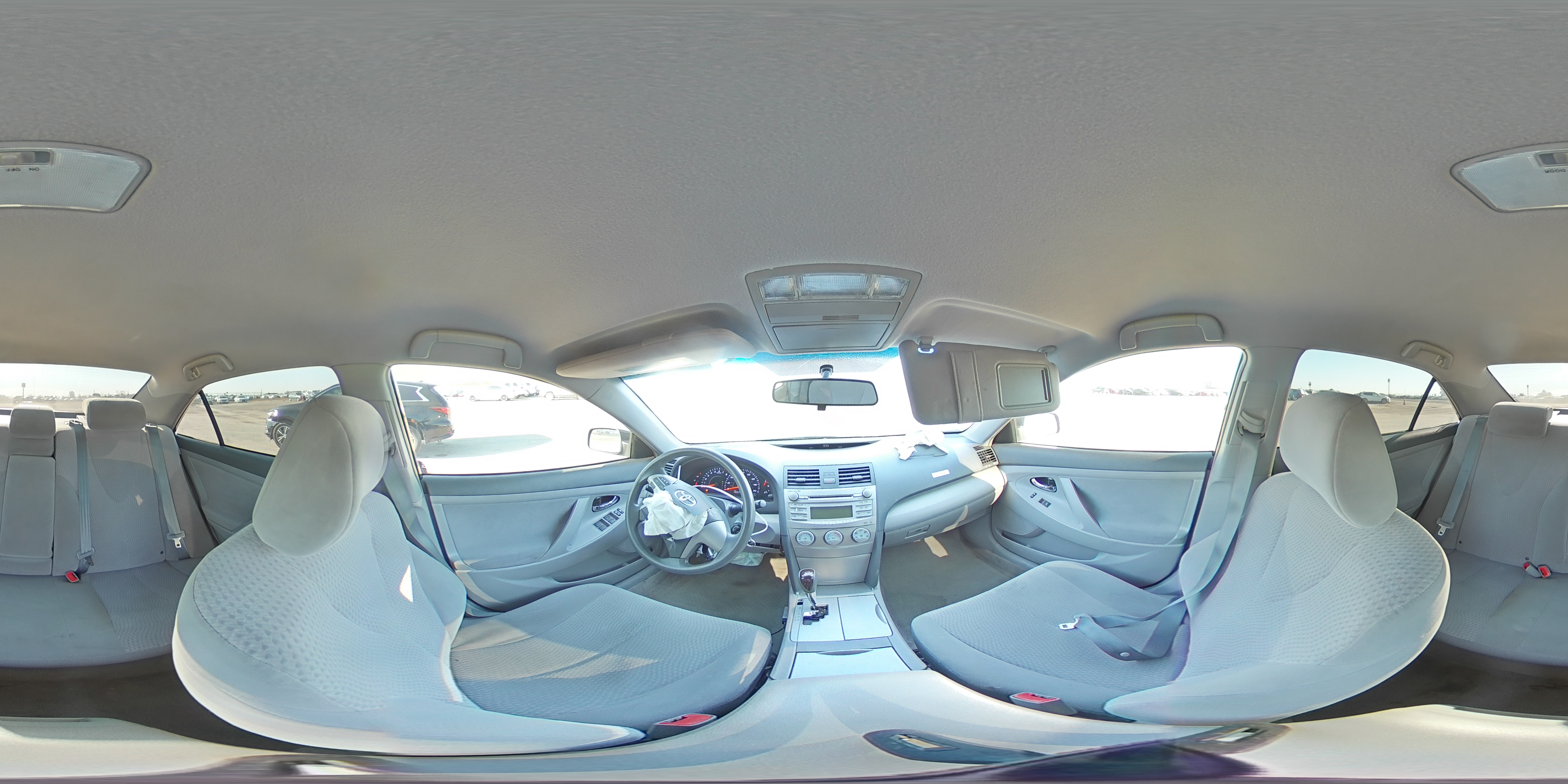 2010 Toyota Camry - Image 13