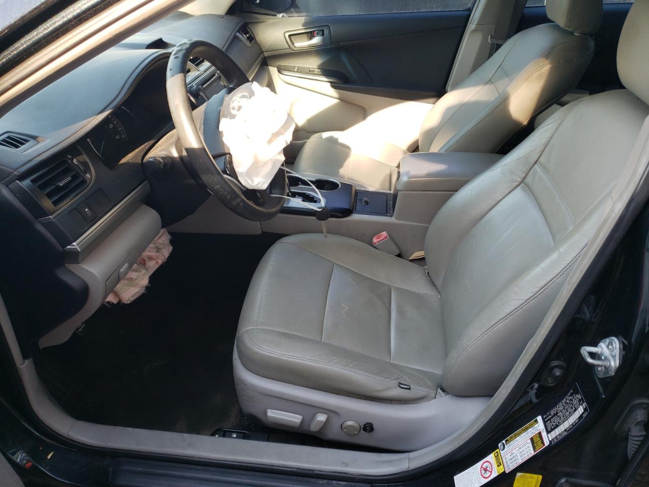 2012 Toyota Camry - Image 7