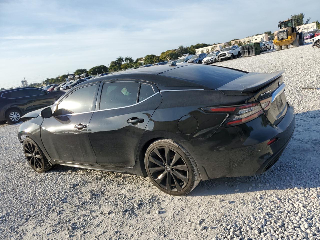 2020 Nissan Maxima - Image 2
