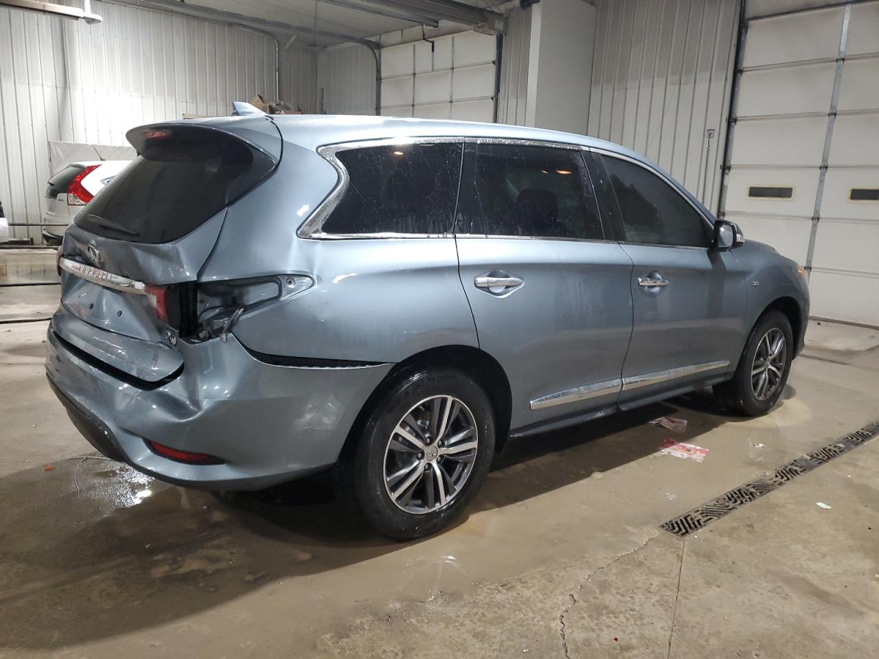 2018 Infiniti QX60 - Image 3