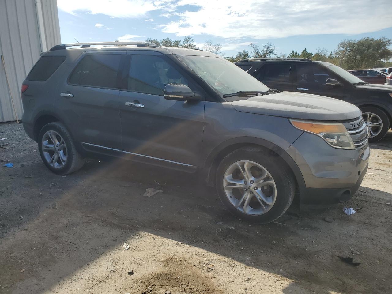 2013 Ford Explorer - Image 4