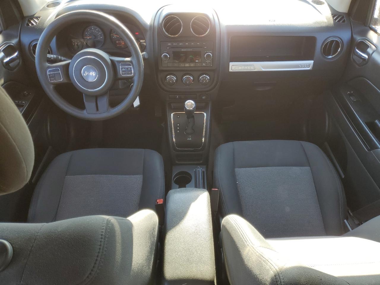 2014 Jeep Compass - Image 8
