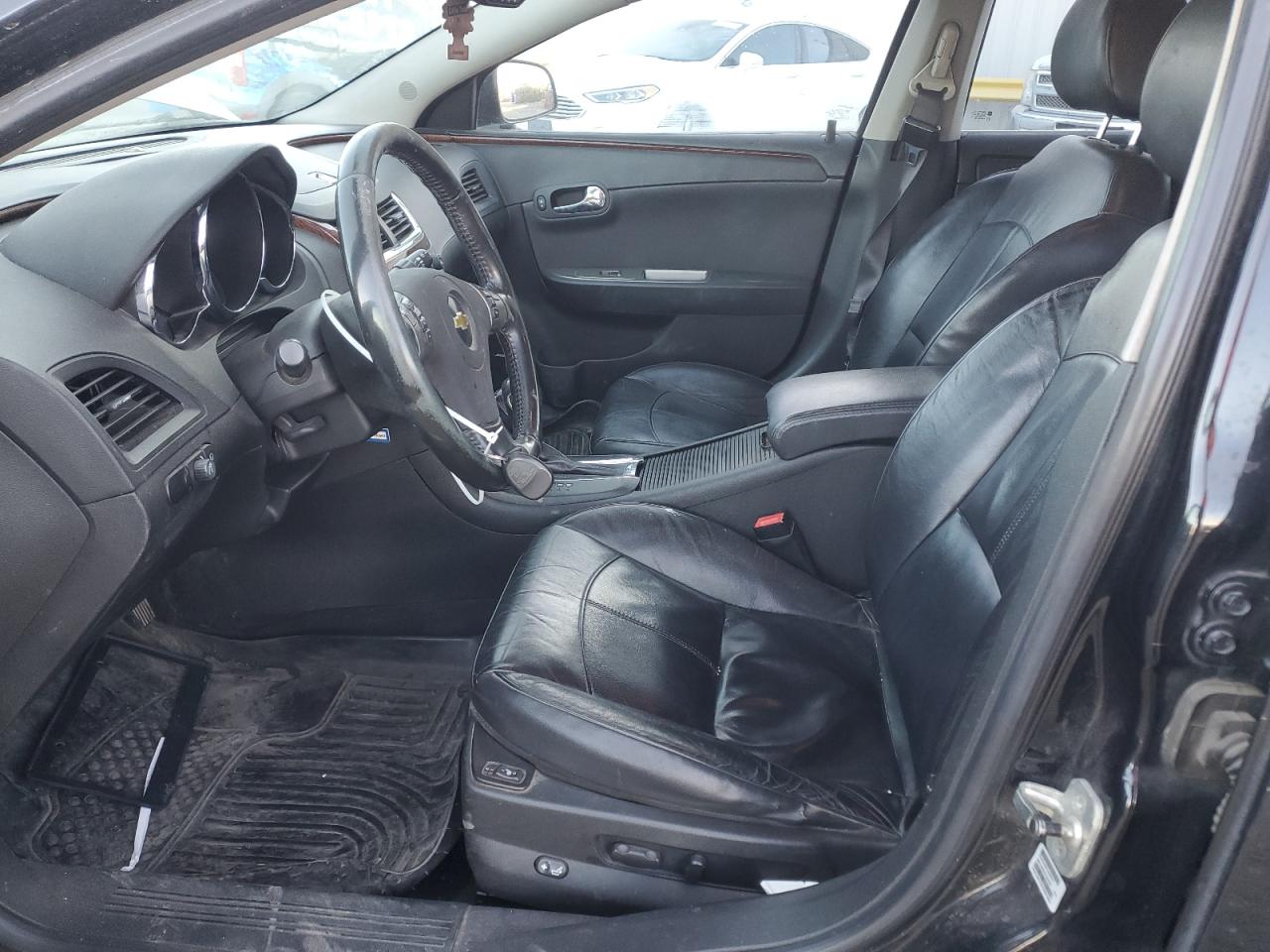 2011 Chevrolet Malibu - Image 7