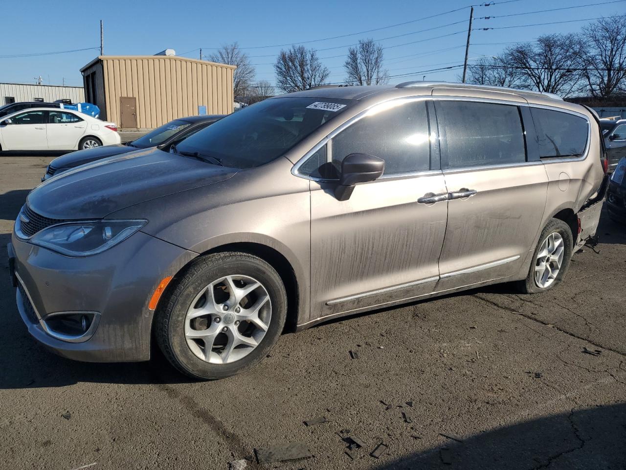 2018 Chrysler Pacifica - Image 1