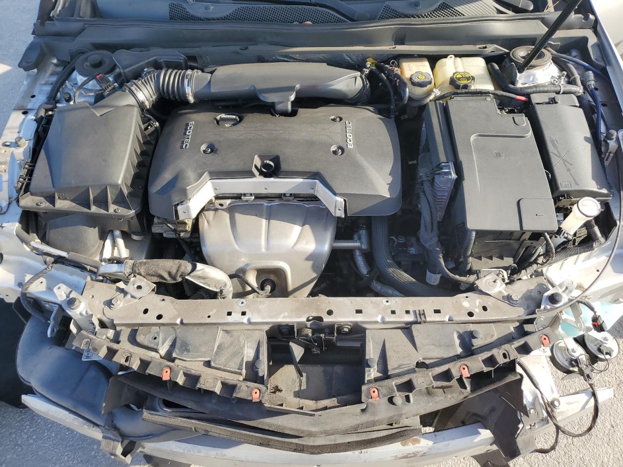 2016 Chevrolet Impala - Image 12