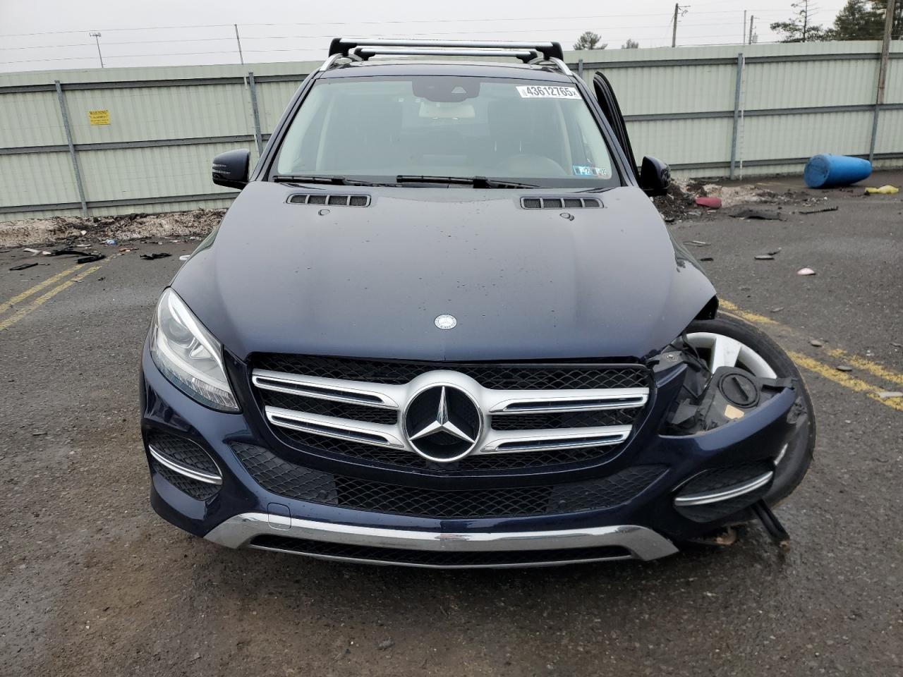 2017 Mercedes-Benz GLE - Image 5