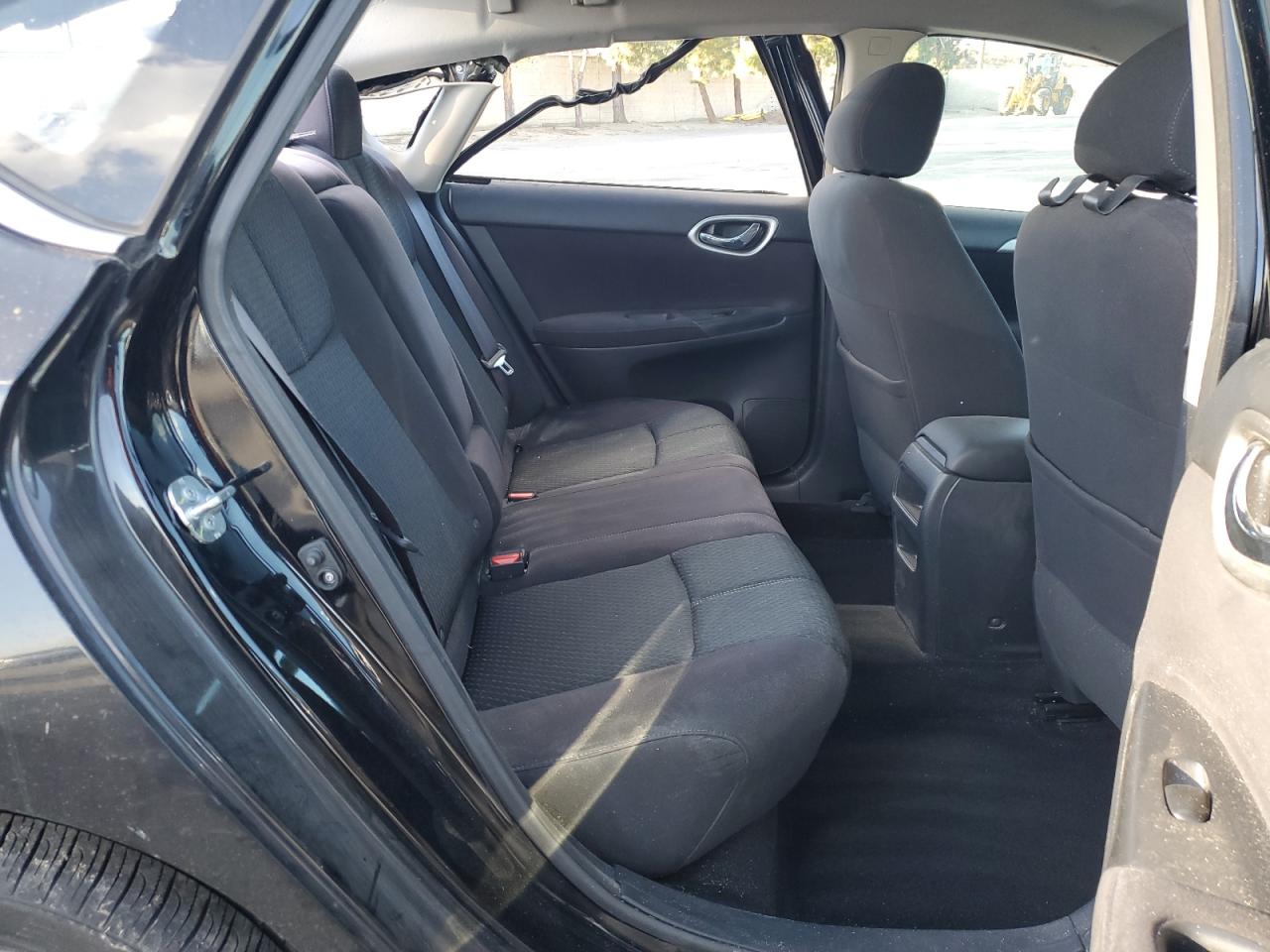 2014 Nissan Sentra - Image 10
