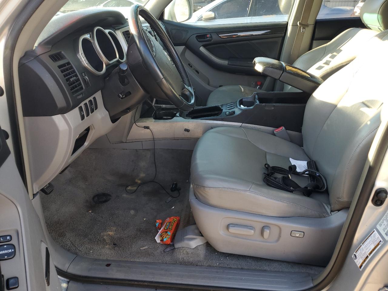 2005 Toyota 4Runner - Image 7