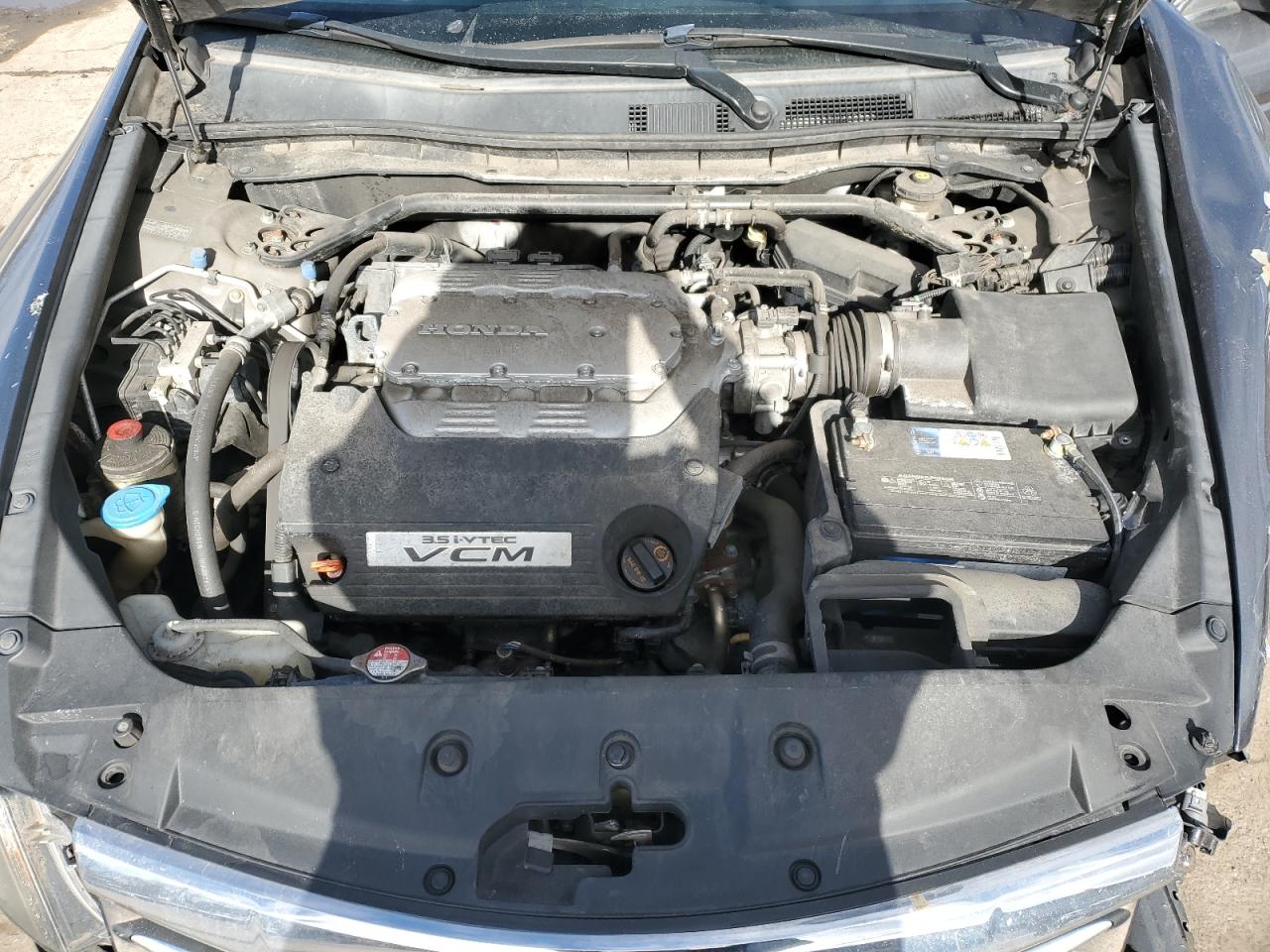 2012 Honda Accord - Image 11