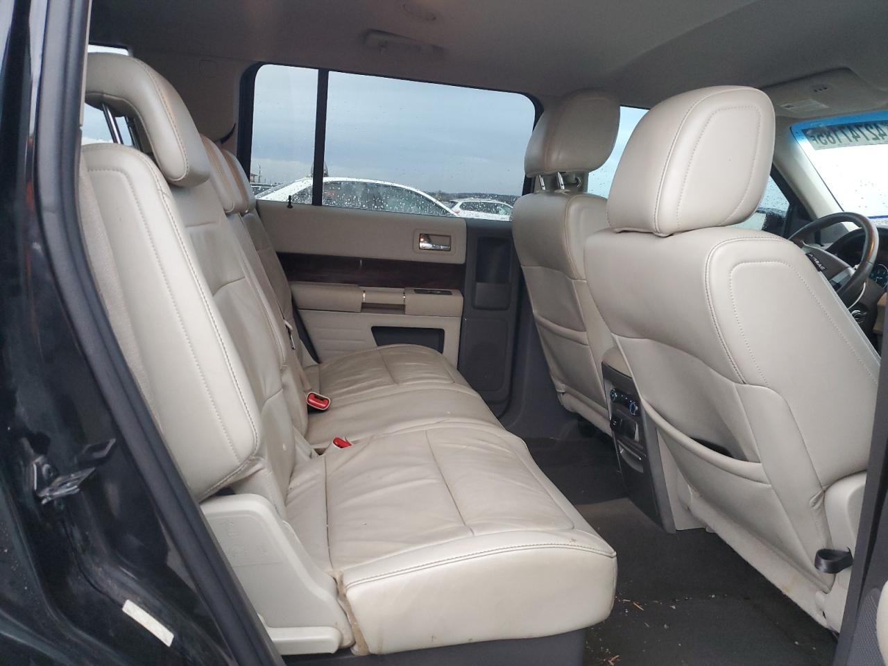 2010 Ford Flex - Image 10