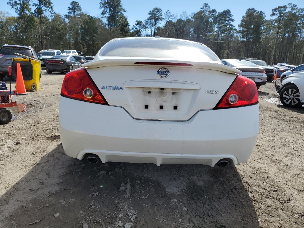 2012 Nissan Altima - Image 6