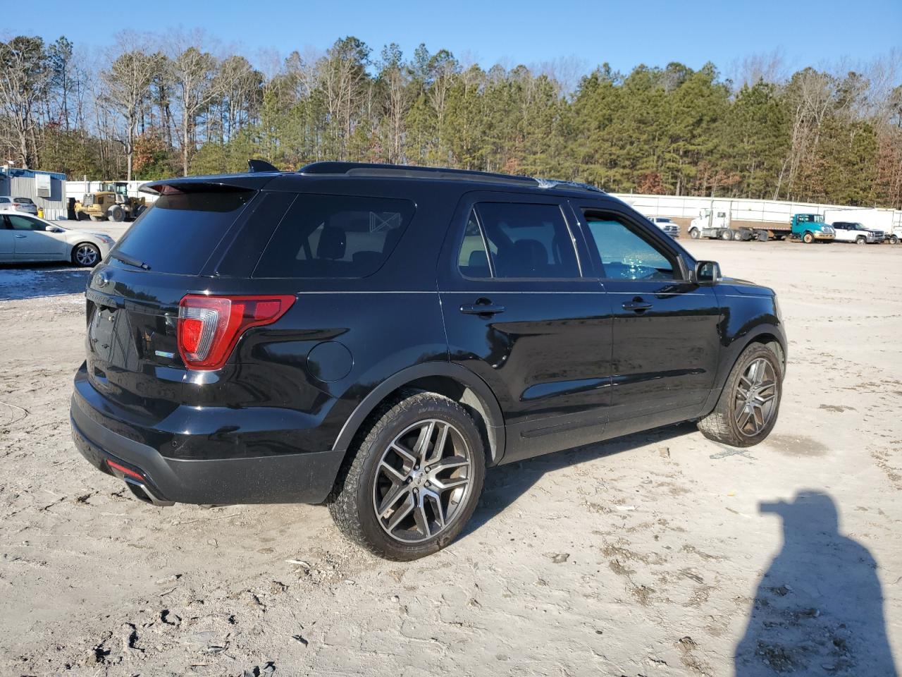 2017 Ford Explorer - Image 3