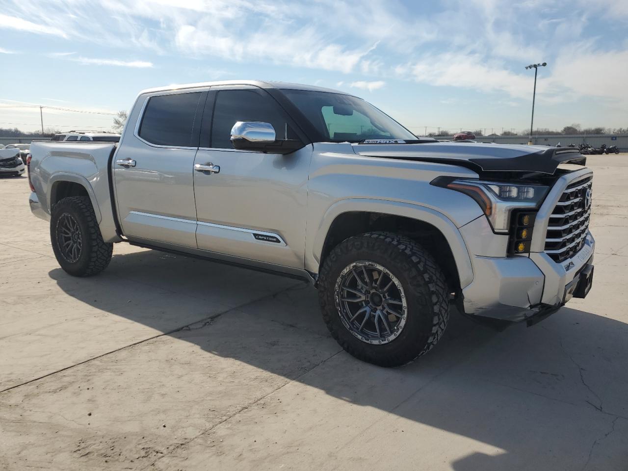 2023 Toyota Tundra - Image 4