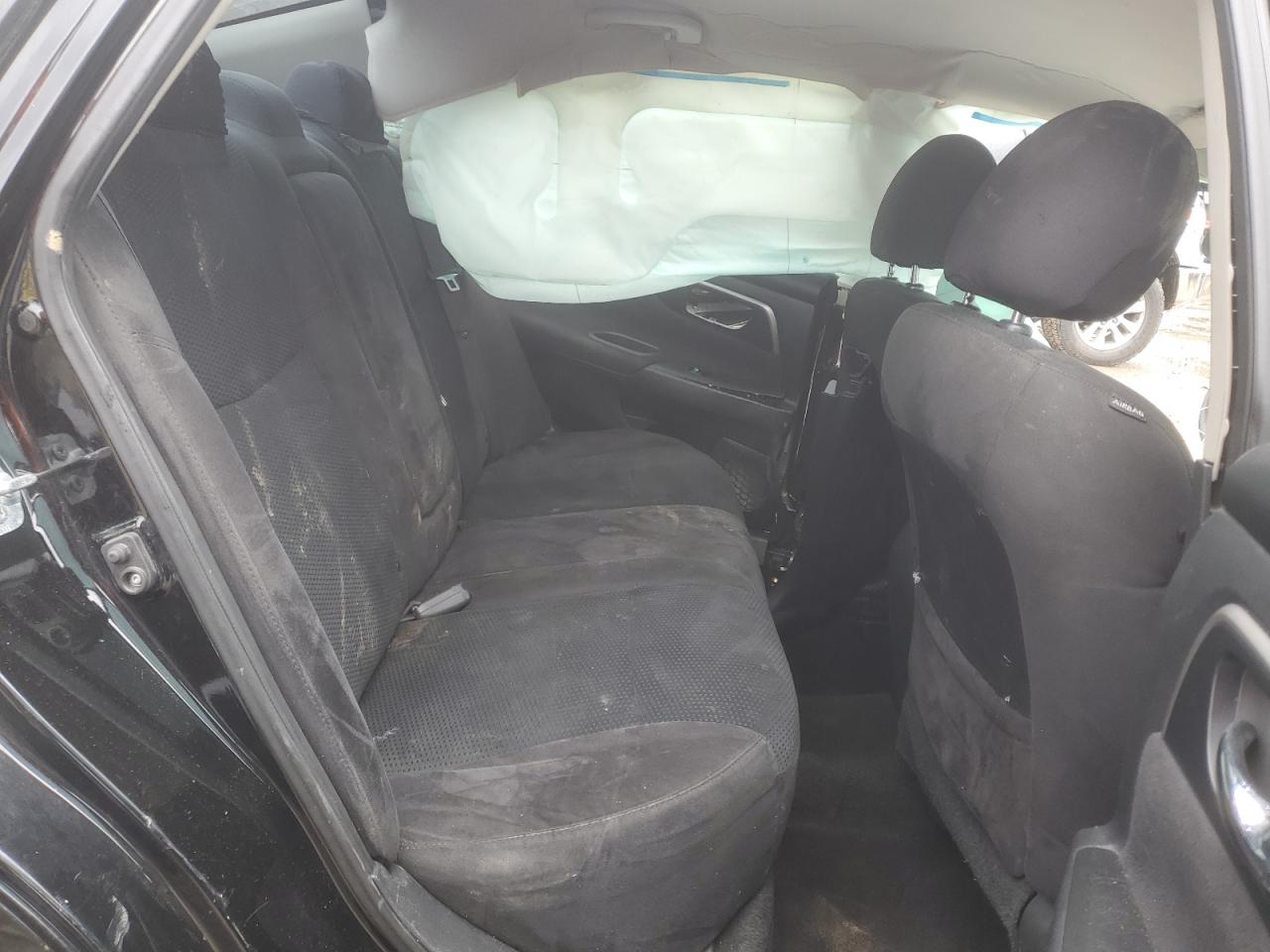 2015 Nissan Altima - Image 10