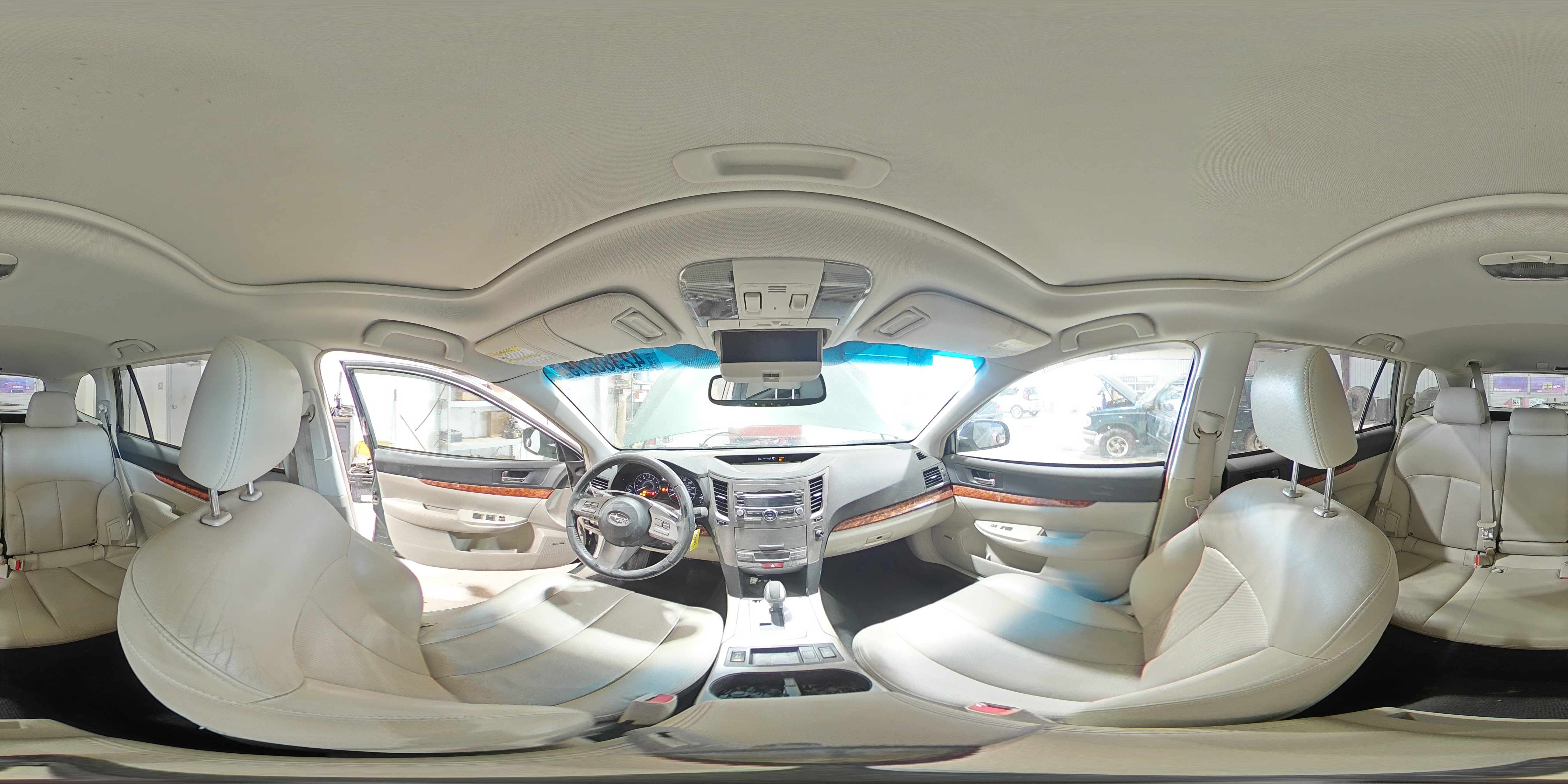 2011 Subaru Outback - Image 14