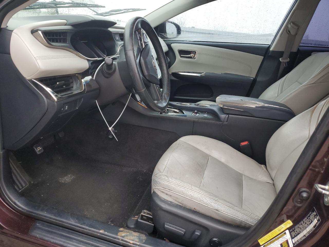 2015 Toyota Avalon - Image 7