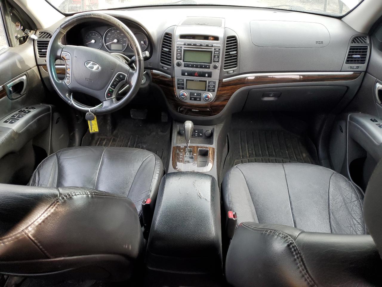 2011 Hyundai Santa Fe - Image 8