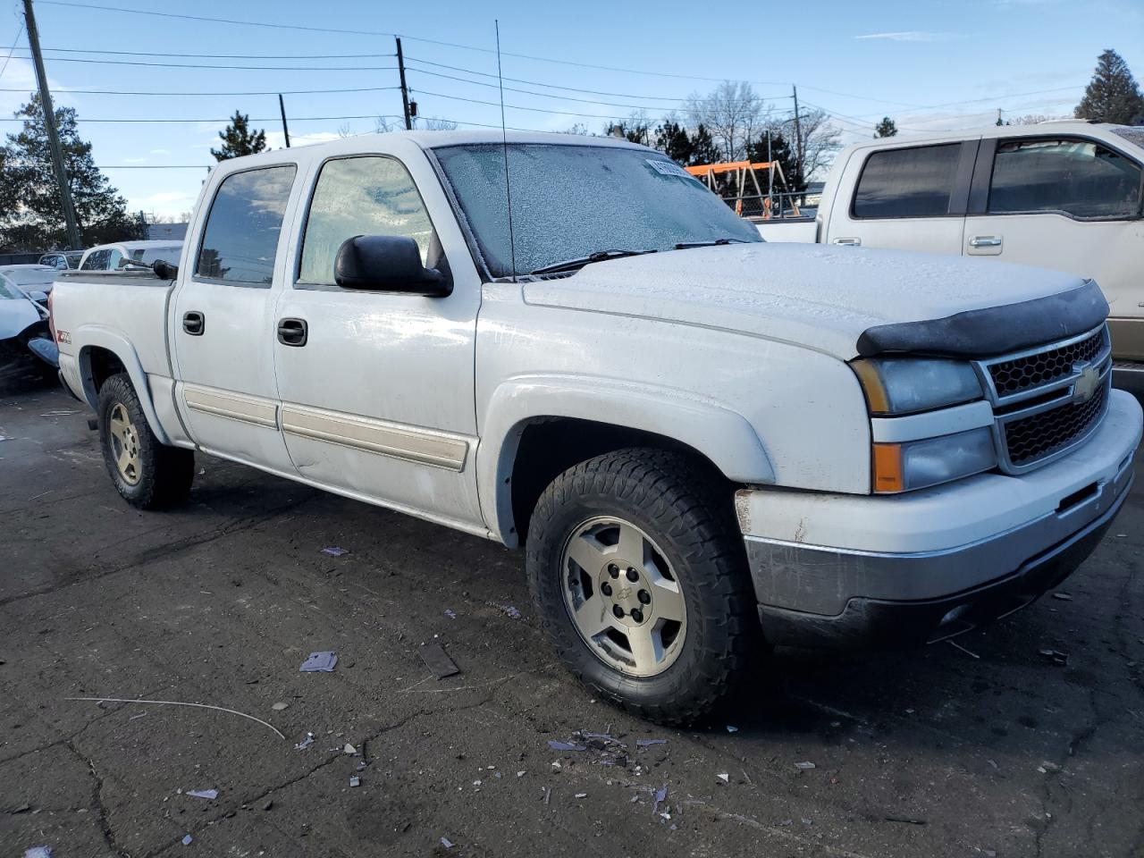2006 Chevrolet Silverado - Image 4
