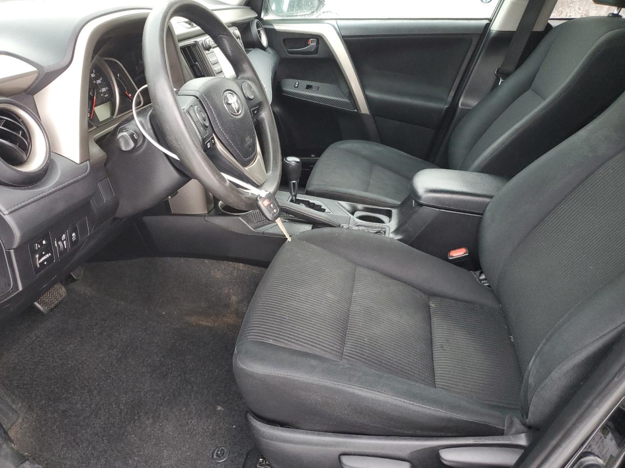 2015 Toyota RAV 4 - Image 7