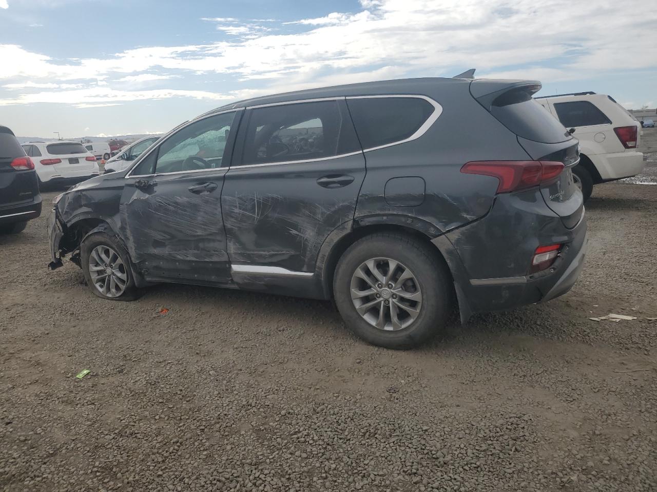 2019 Hyundai Santa Fe - Image 2