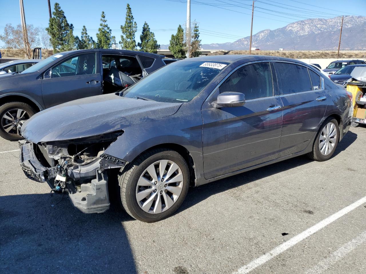 VIN 1HGCR2F76FA155708 2015 HONDA ACCORD no.1