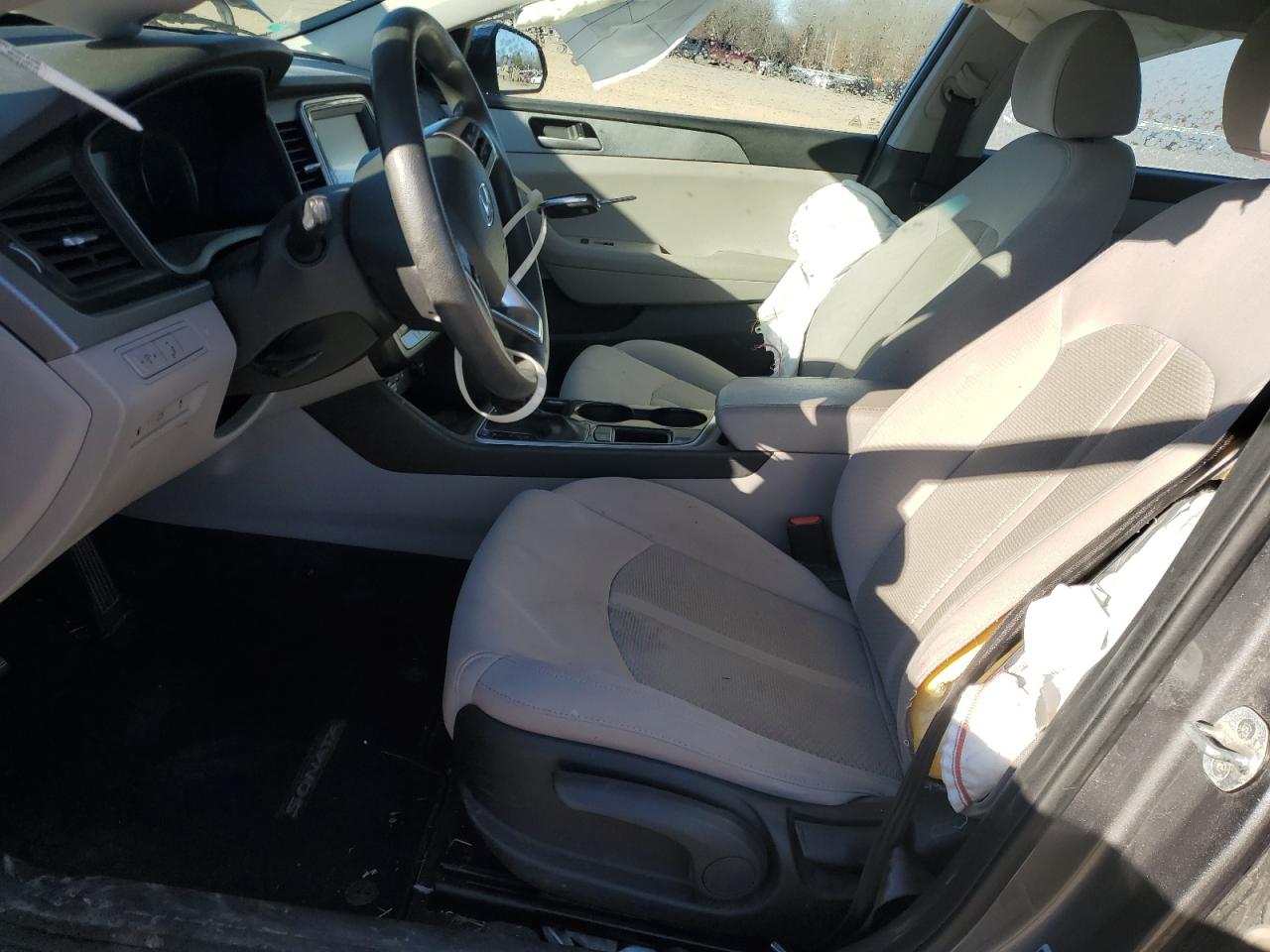 2018 Hyundai Sonata - Image 7