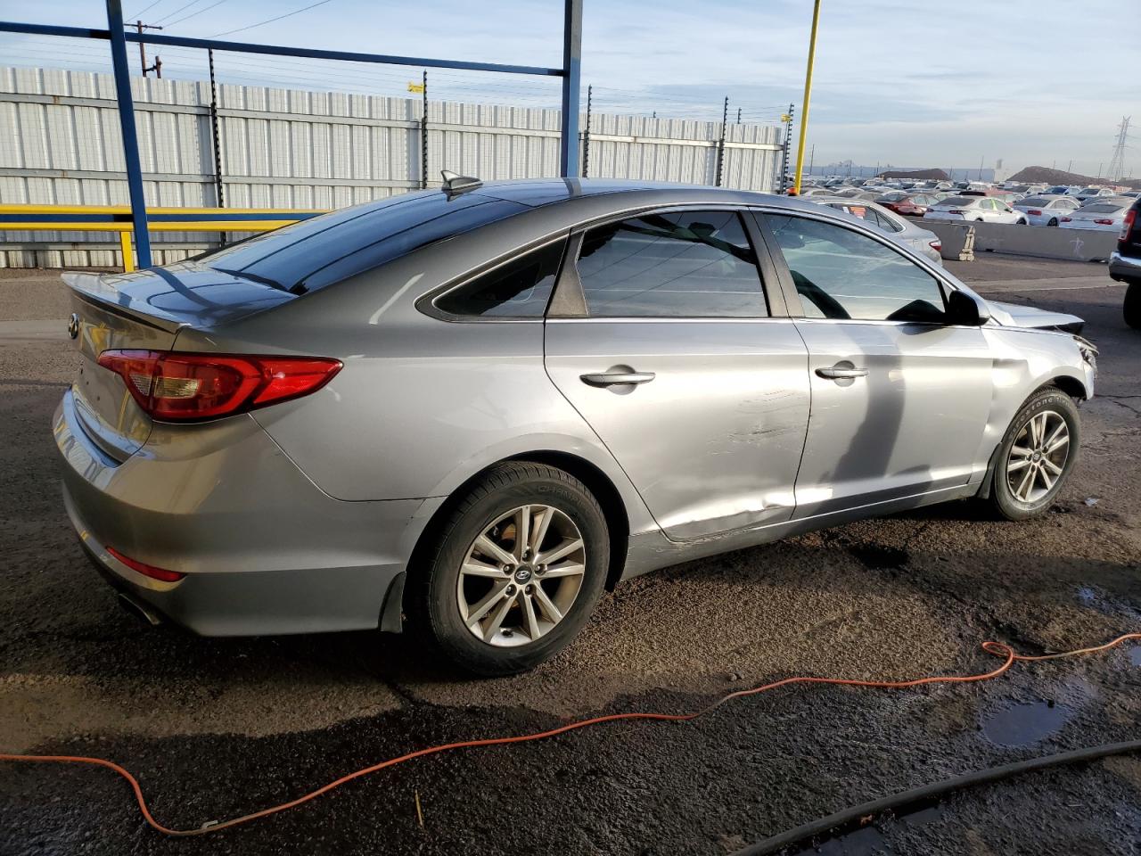 2017 Hyundai Sonata - Image 3
