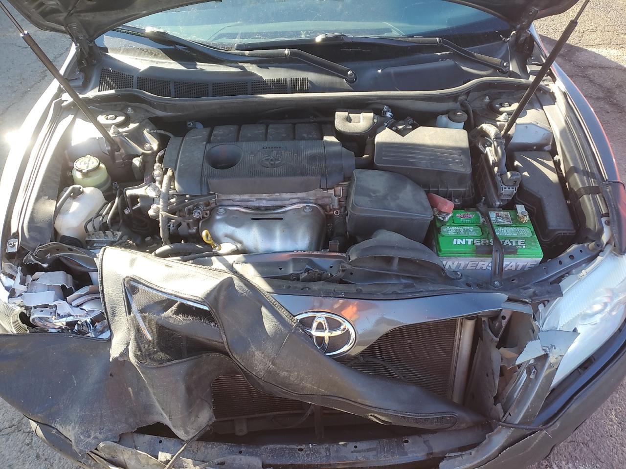 2010 Toyota Camry - Image 11
