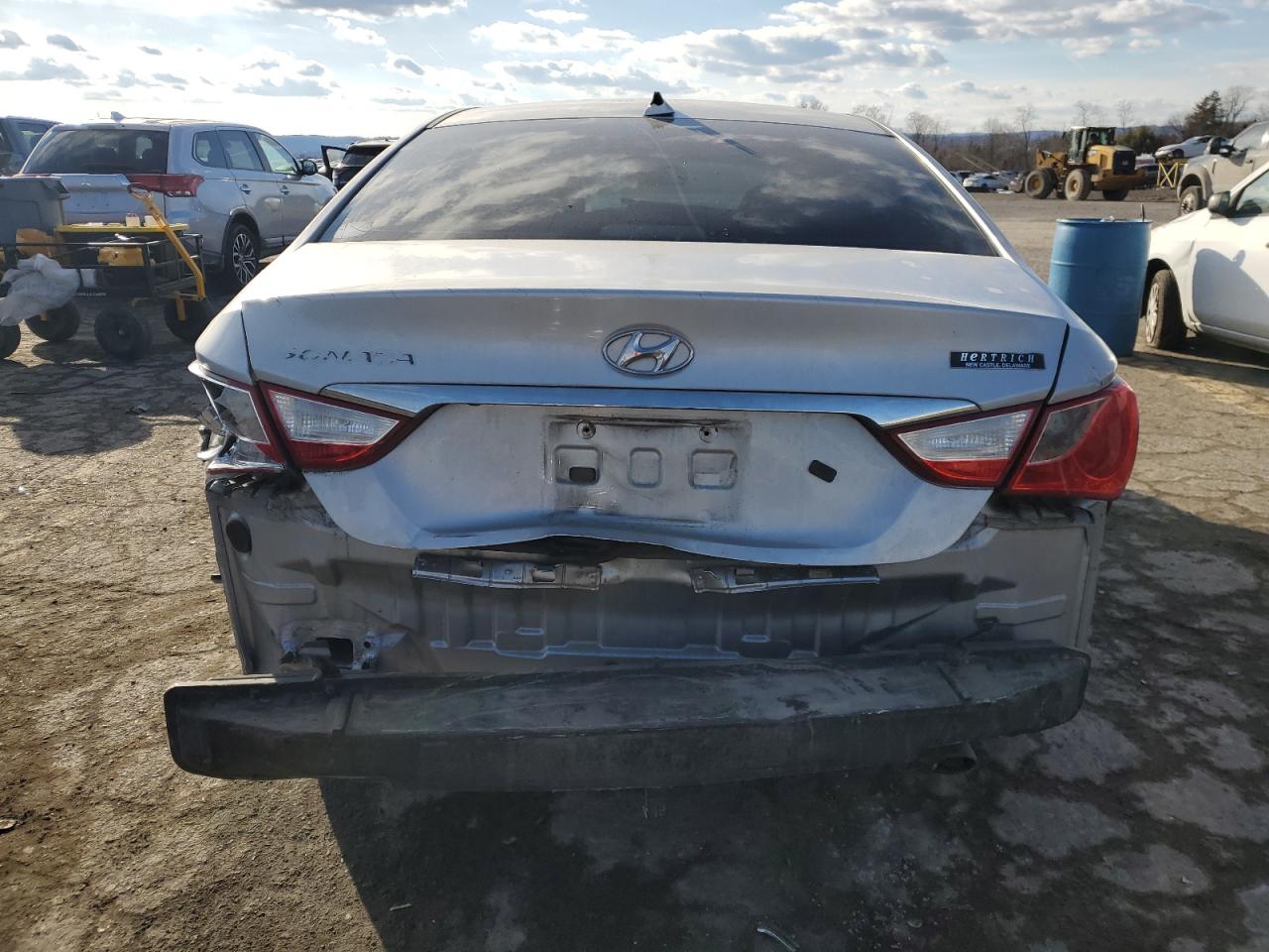 2011 Hyundai Sonata - Image 6