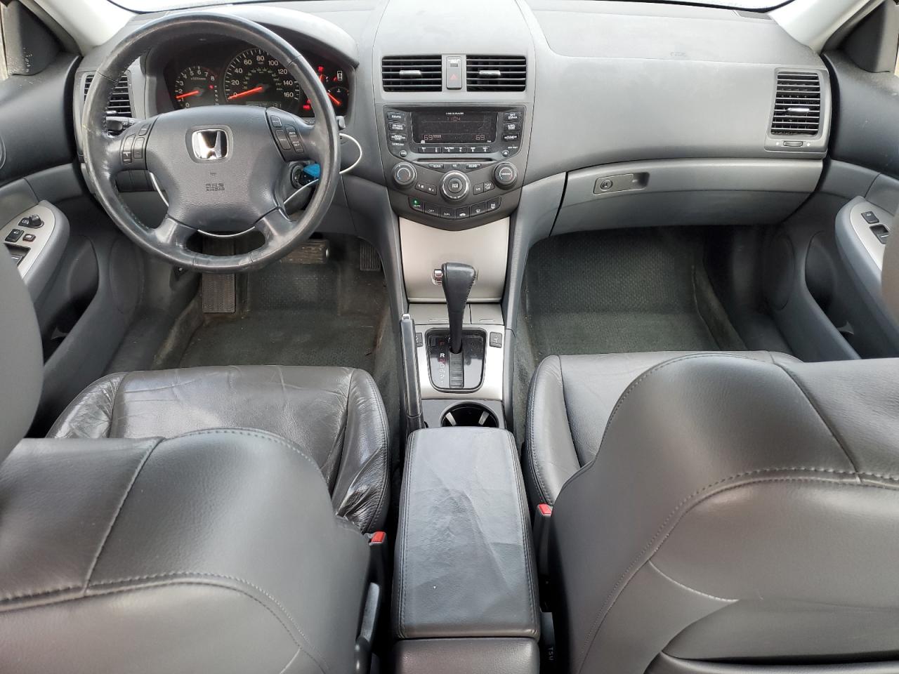 2005 Honda Accord - Image 8