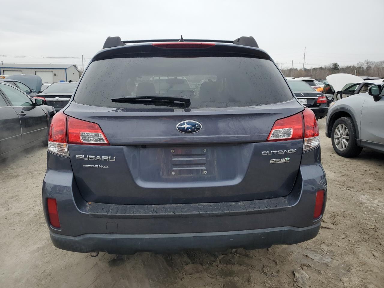 2014 Subaru Outback - Image 6