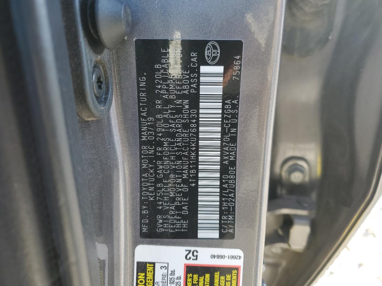 2019 Toyota Camry - Image 14
