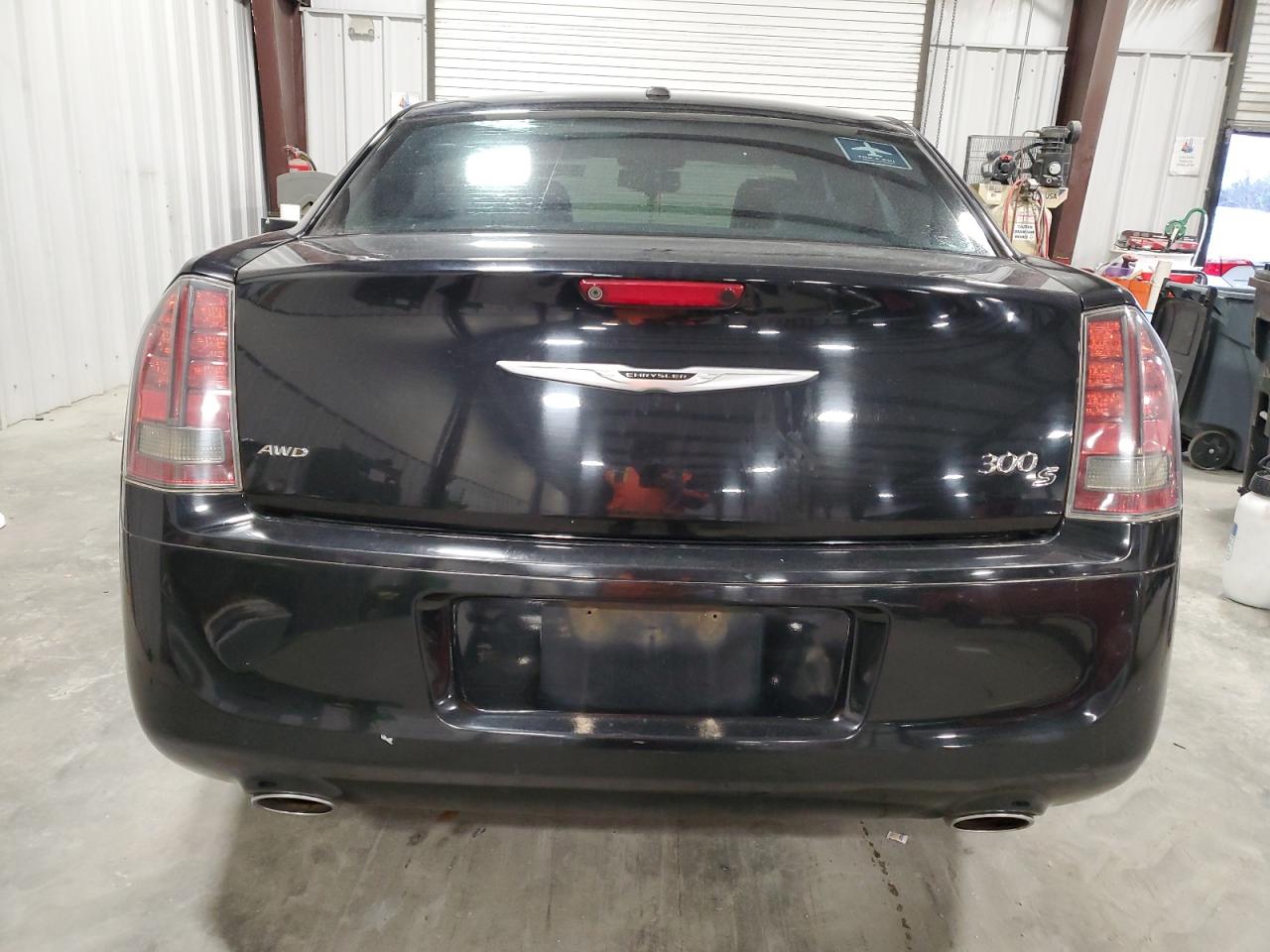 2014 Chrysler 300 - Image 6