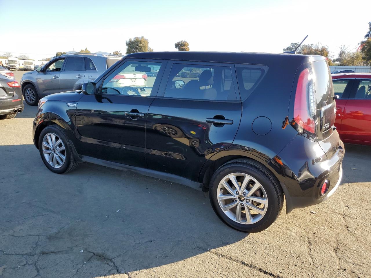 2017 Kia Soul - Image 2