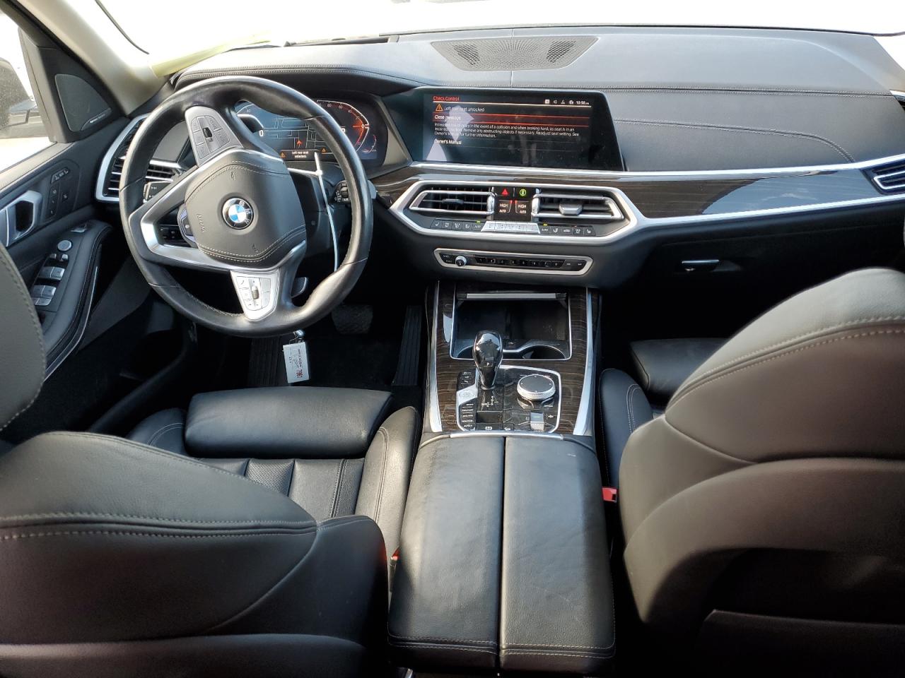 2021 BMW X7 - Image 8