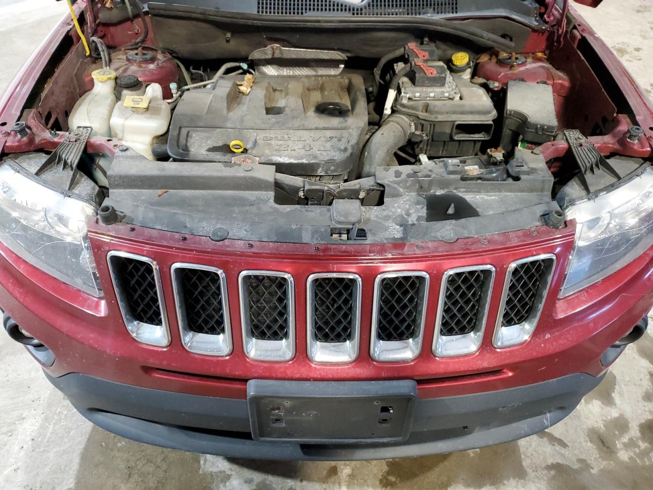 2016 Jeep Compass - Image 12