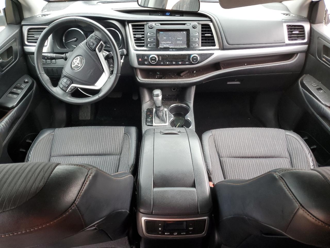 2014 Toyota Highlander - Image 8