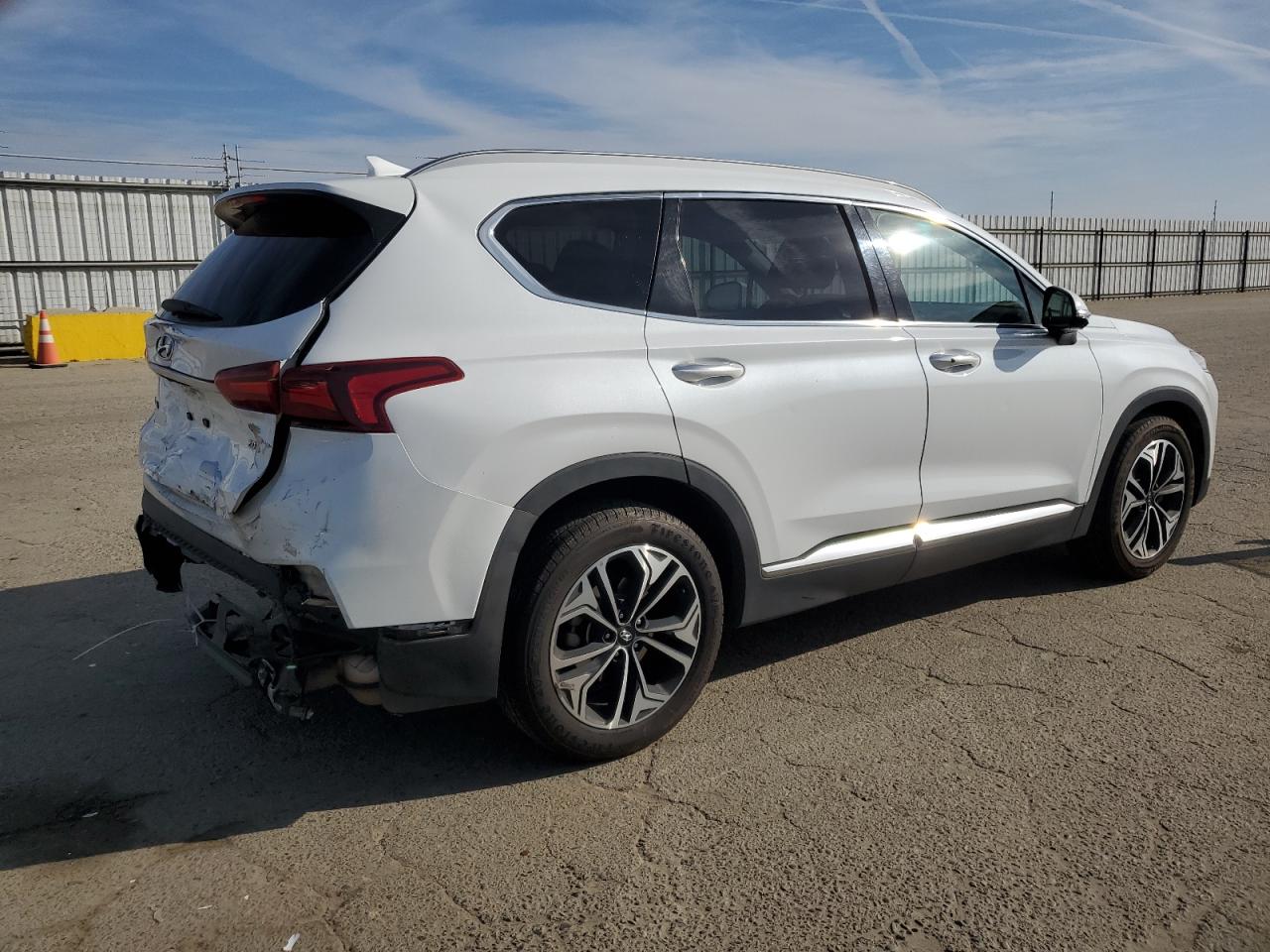 2019 Hyundai Santa Fe - Image 3