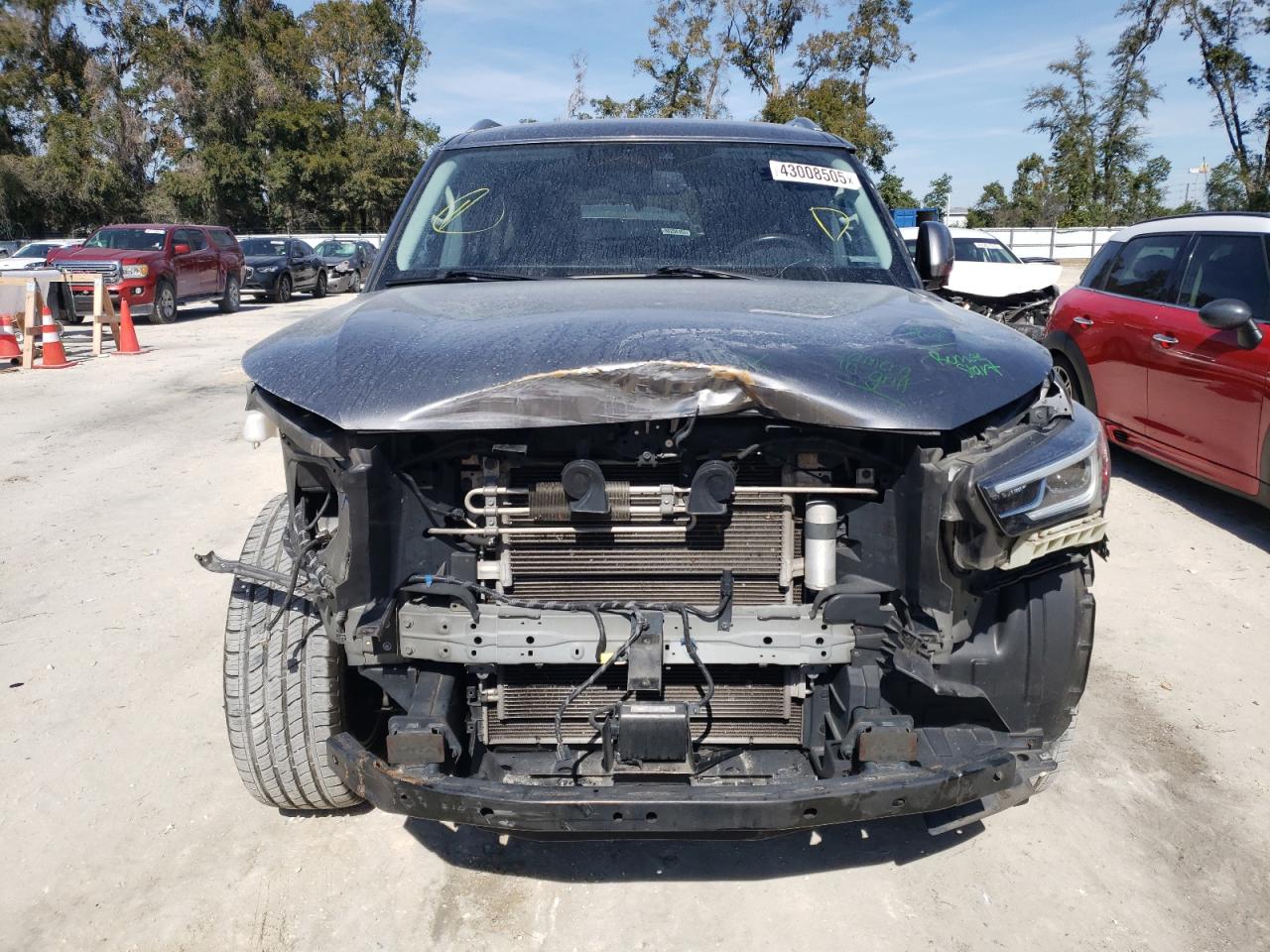 2019 Infiniti QX80 - Image 5