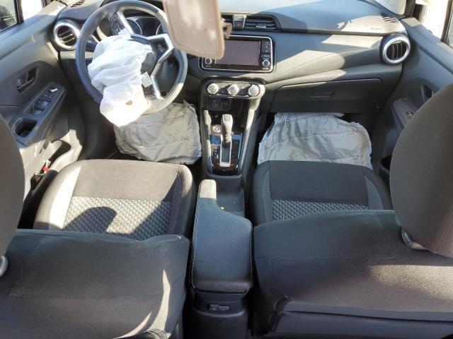  NISSAN VERSA 2020 Чорний