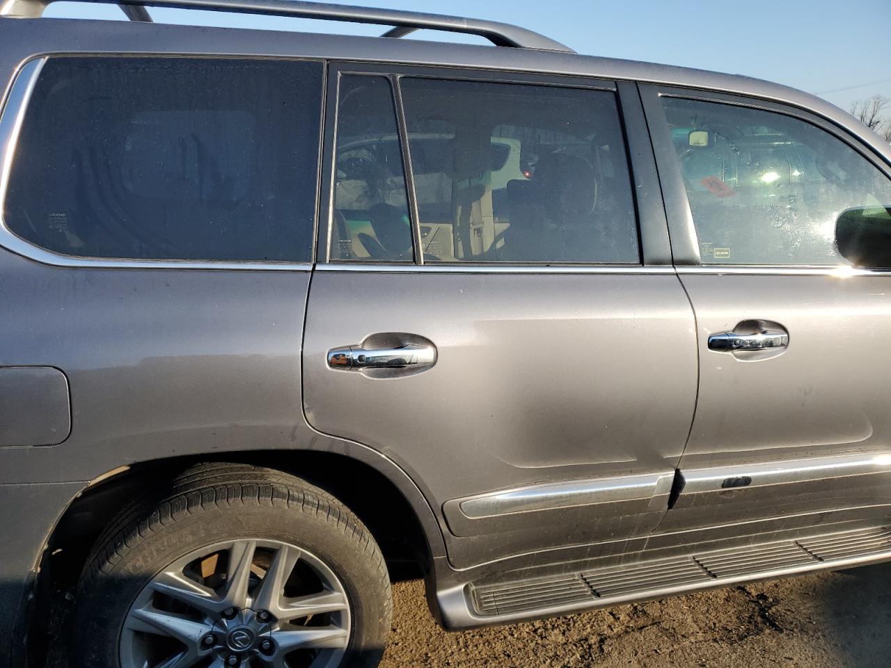 2013 Lexus LX - Image 11