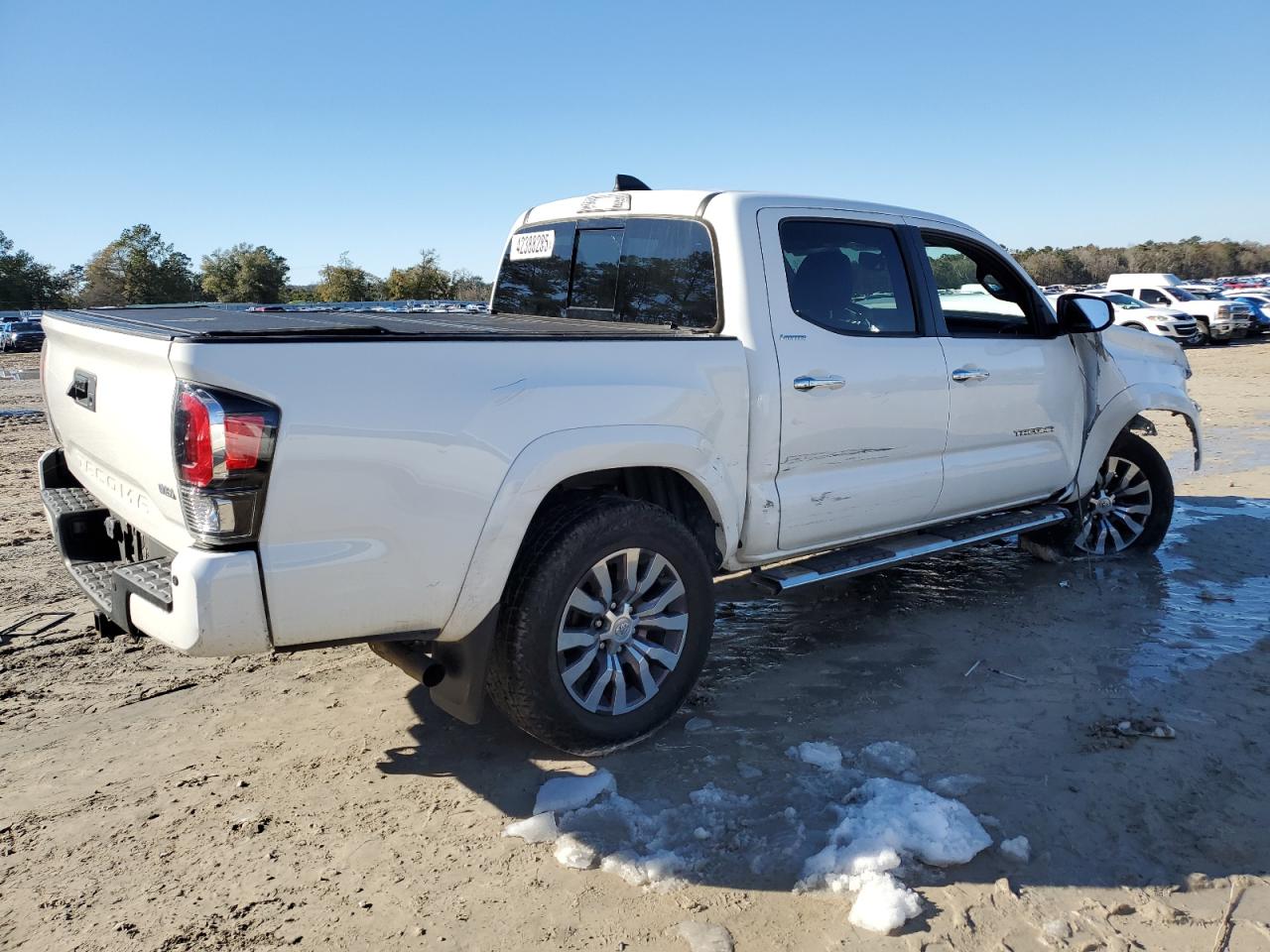 2020 Toyota Tacoma - Image 3
