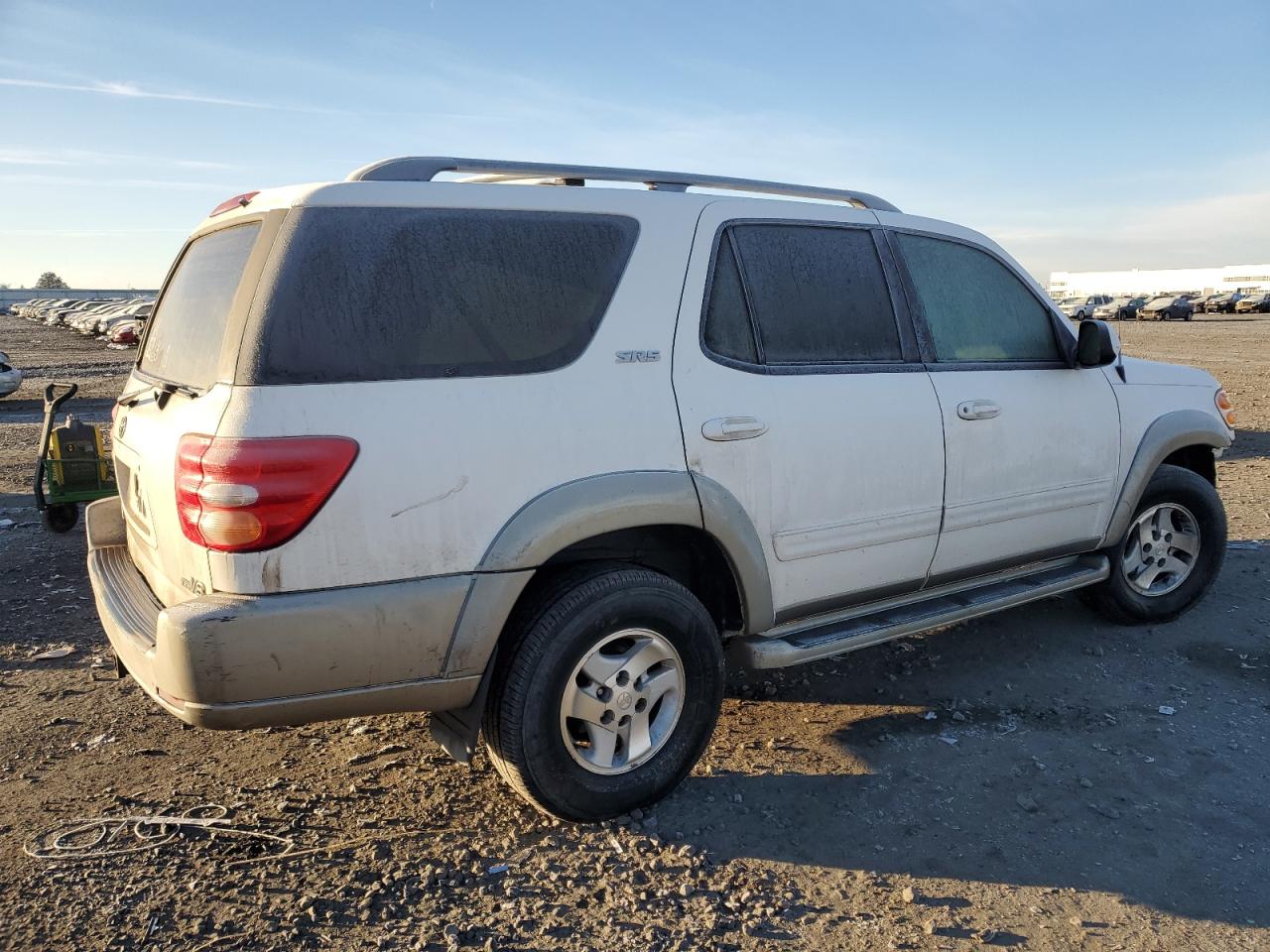 2004 Toyota Sequoia - Image 3