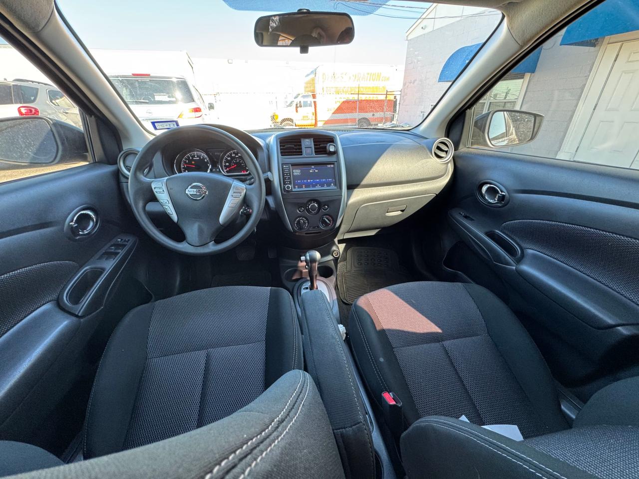 2019 Nissan Versa - Image 9