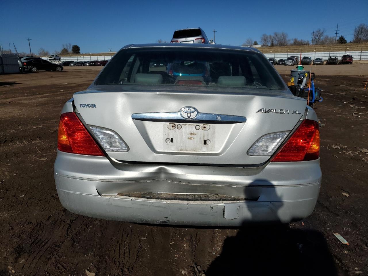 2002 Toyota Avalon - Image 6
