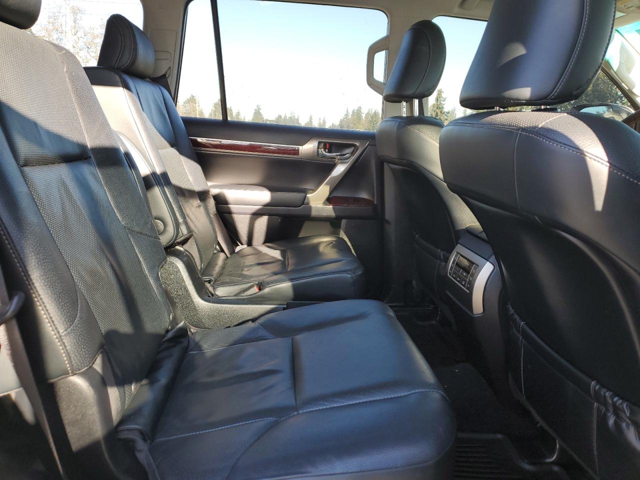 2019 Lexus GX - Image 11