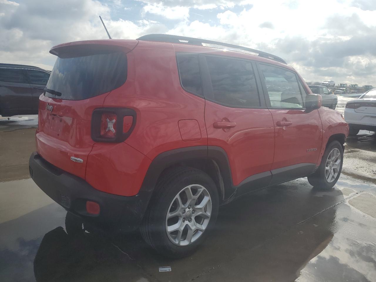 2017 Jeep Renegade - Image 3