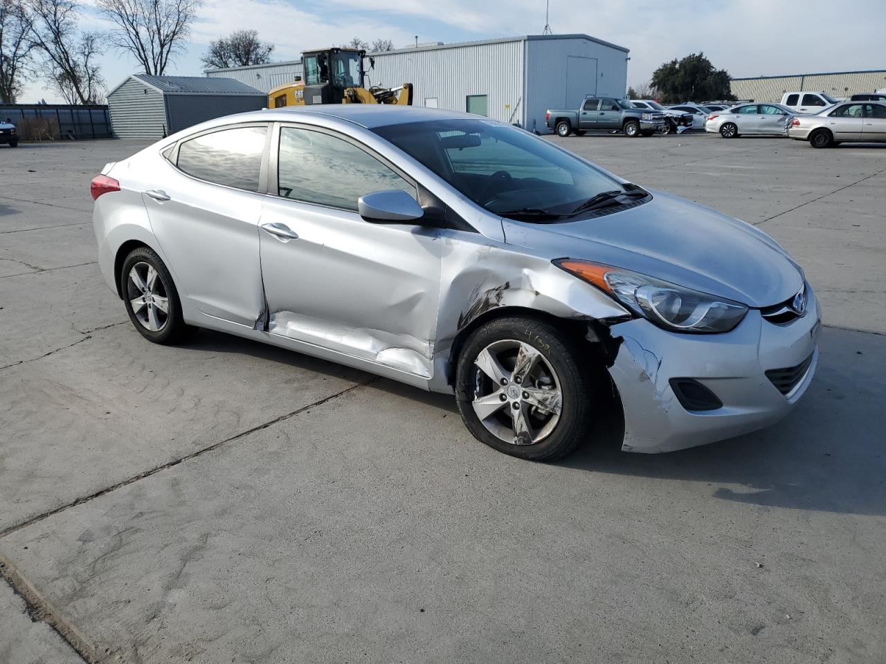 2013 Hyundai Elantra - Image 4