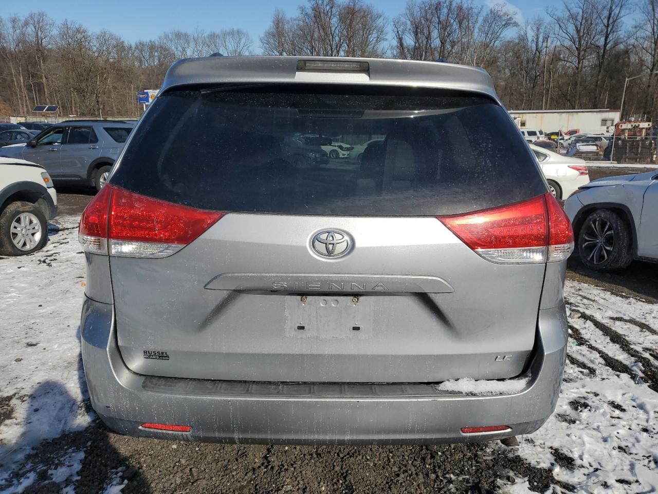 2011 Toyota Sienna - Image 6