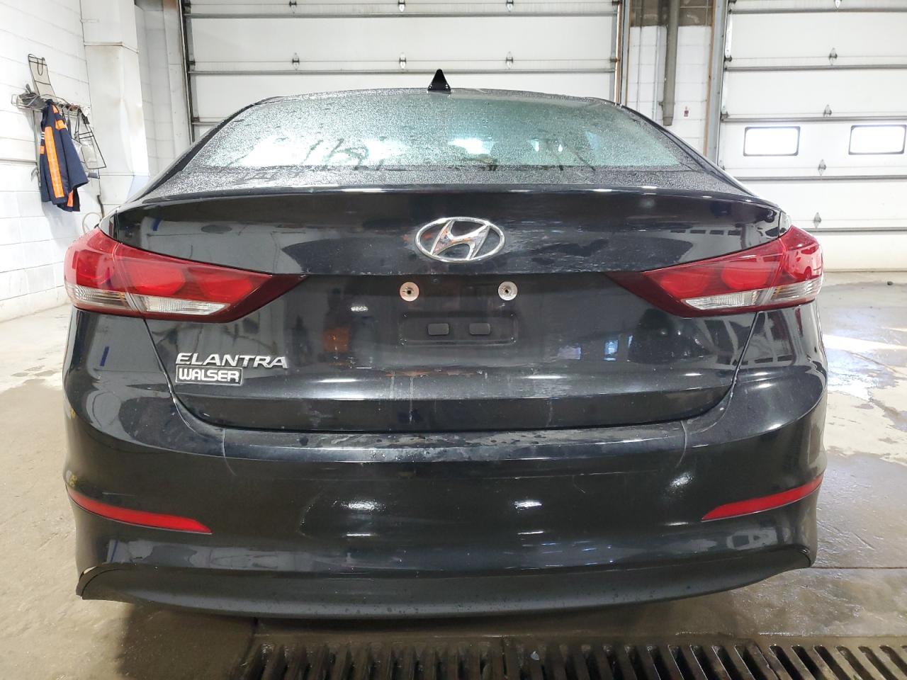 2018 Hyundai Elantra - Image 6